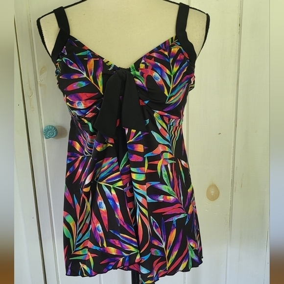 Avenue Color Prism Fly Away Tankini Swimsuit Top Size 14 - Picture 3 of 13
